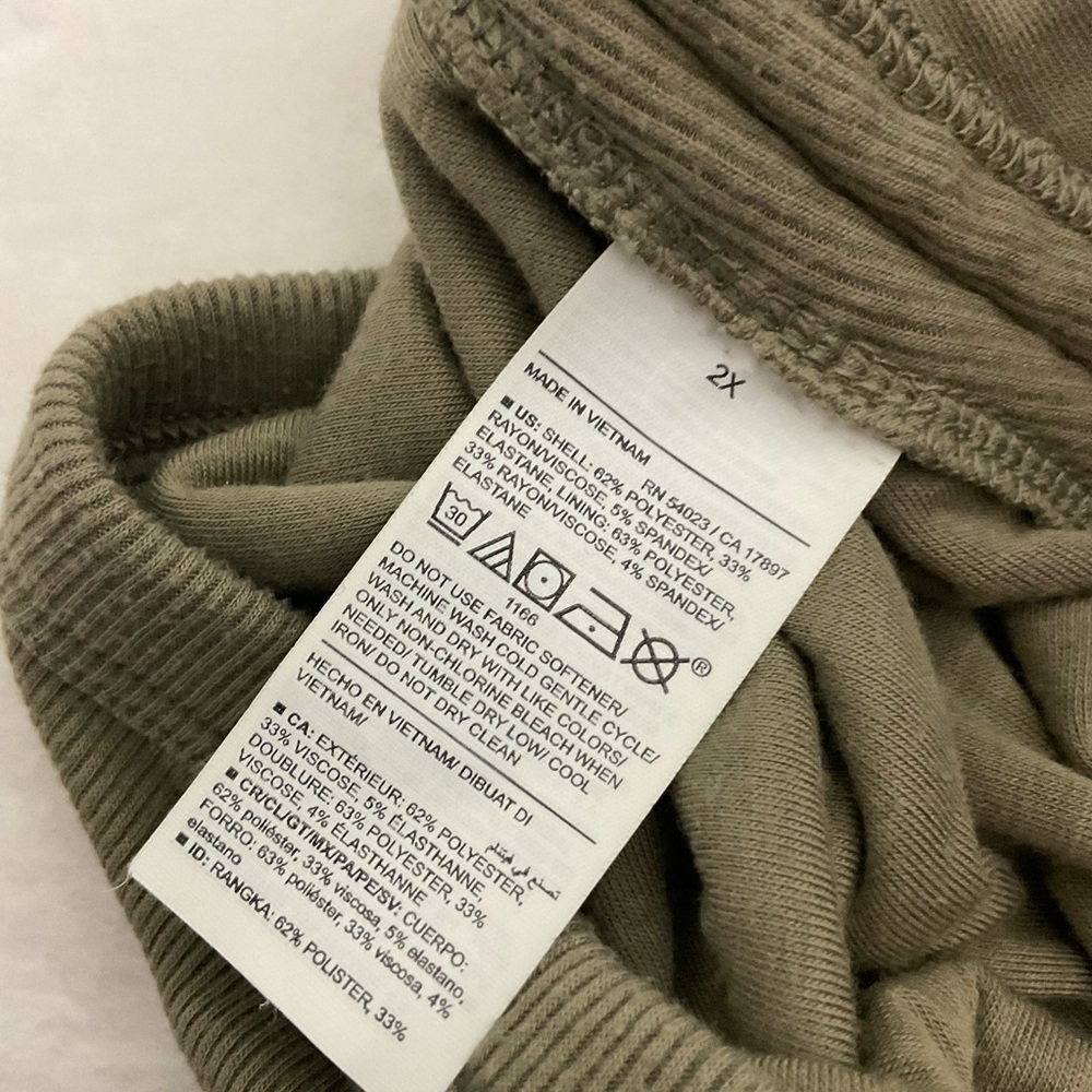 Old Navy Active Ultralite Go Dry Racerback Rib-Knit Ruched Dress Size 2X - Picture 9 of 9